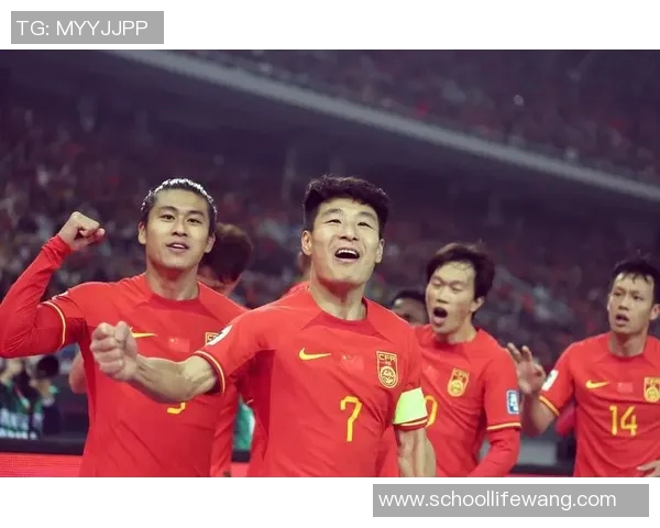 国足第一人背后的奋斗历程与荣耀时刻解析 国足第一人背后的奋斗历程与荣耀时刻解析