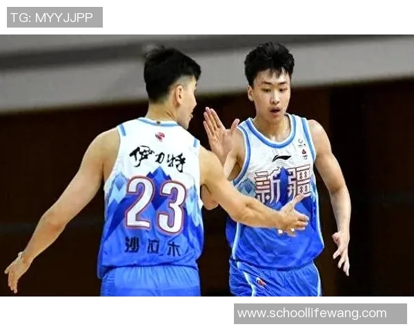 齐麟的崛起与挑战：从新星到篮球赛场的闪耀之路