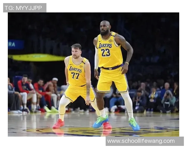 回顾2001年湖人与公牛的经典对决时刻与篮球传奇的交锋