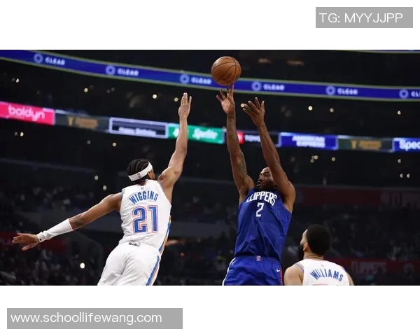 快船与雷霆激战正酣直播间精彩瞬间全记录与分析